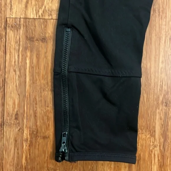Pink Victoria’s Secret, Ultimate Black Leggings, Sz S Zippers on ankles, GUC - Picture 6 of 12
